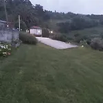 La Del Abuelo En La Aldea Cerca Del Mar *