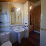 La Del Abuelo En La Aldea Cerca Del Mar * Ortigueira